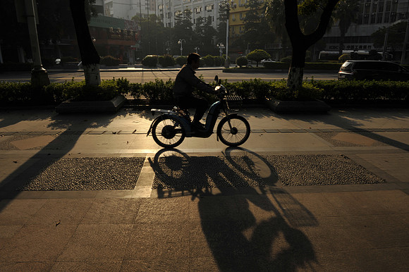china_zhuhai_PLG7248